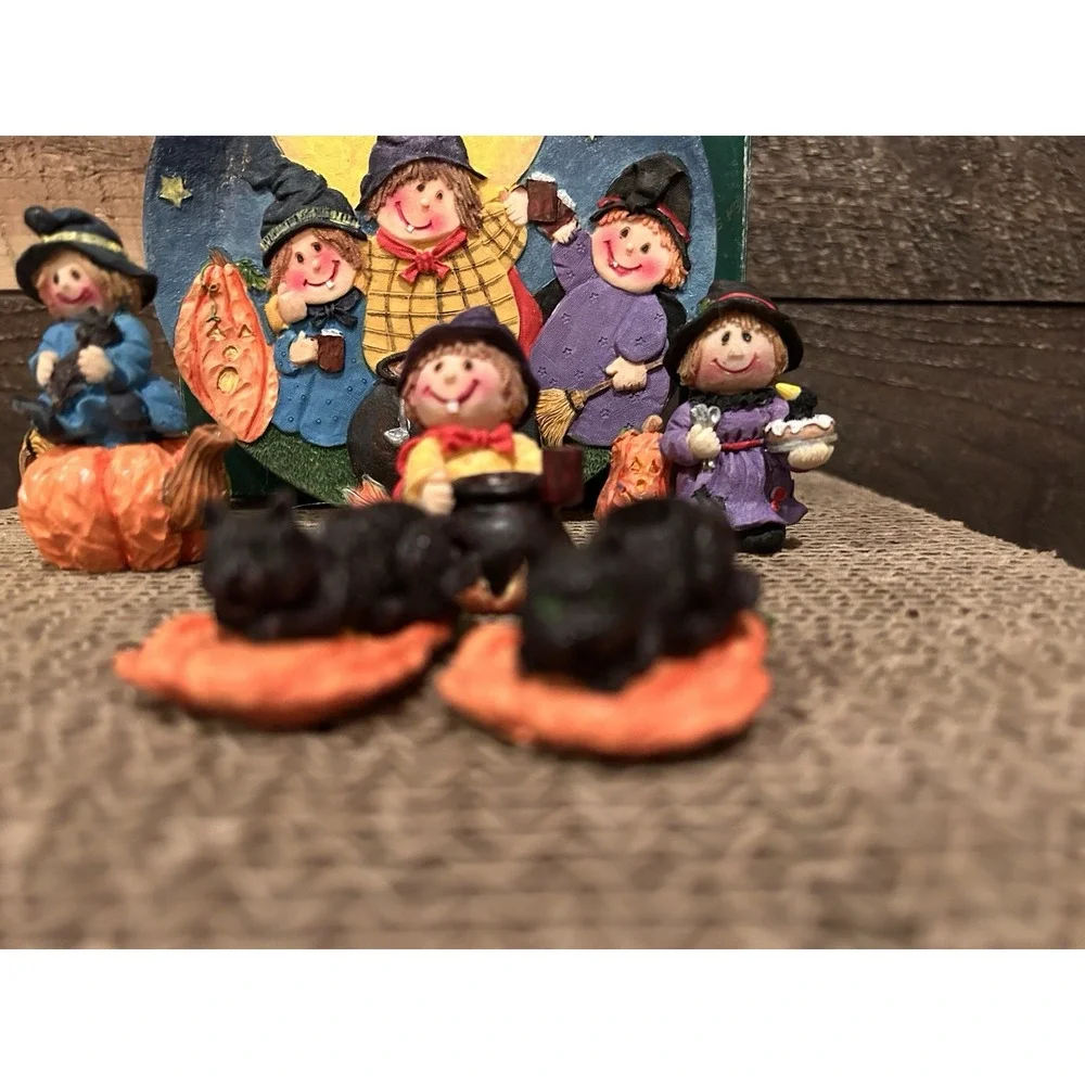 Popular Imports TS 622 Decorative Mini‎ Halloween Tea Party Vintage